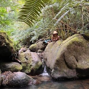 Meet your Posher, Jm